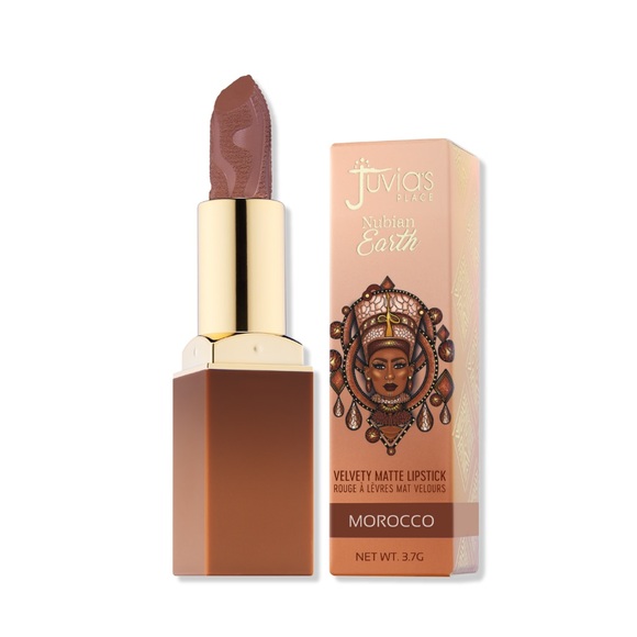 Julia’s Place Makeup Bundle - Picture 2 of 5